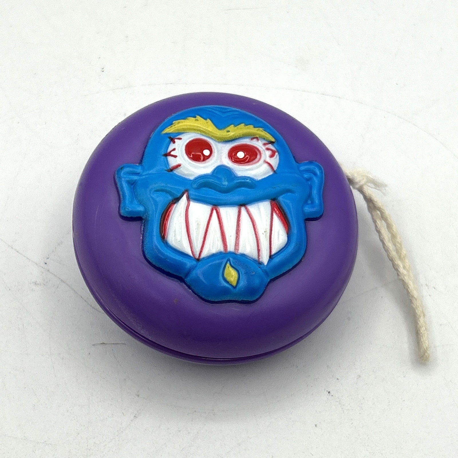 VTG 2006 Wild and Wacky Gross Out Yo-Yo Ja-Ru MadBall Style Purple Blue Monster