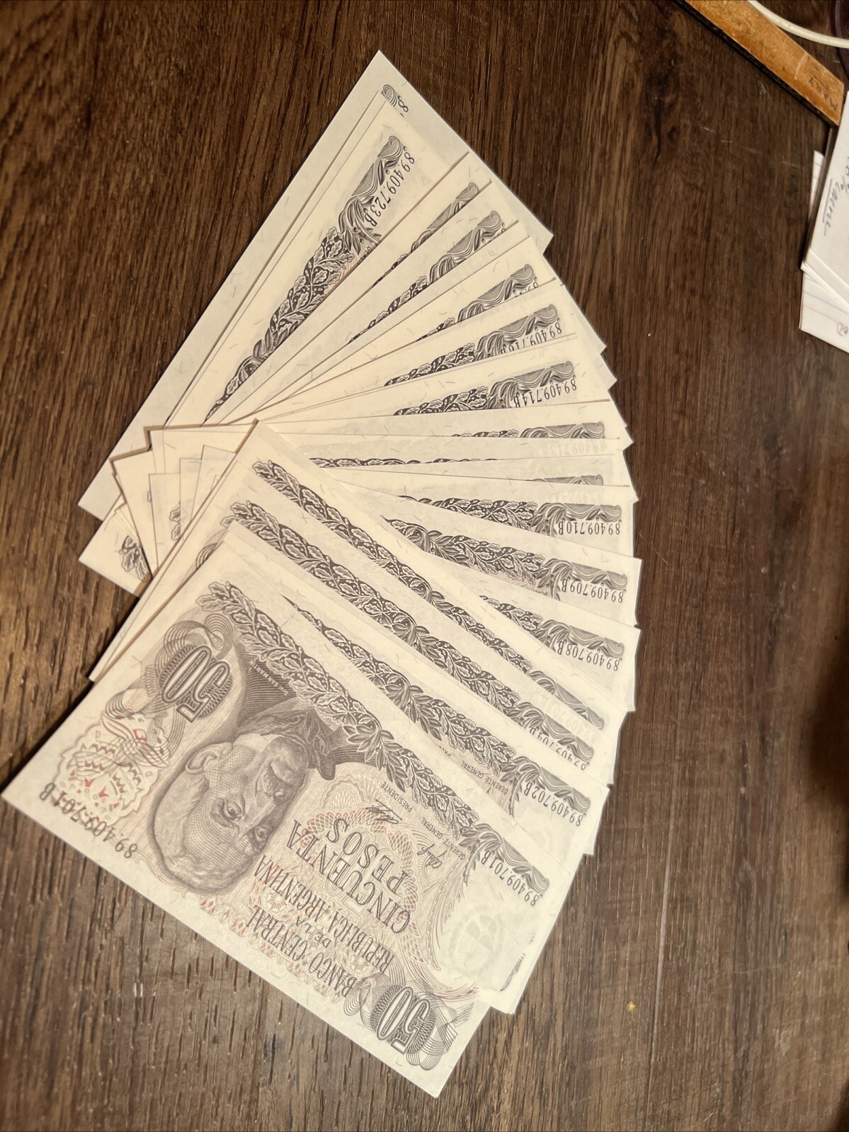 Lot 25 Notes 50 Argentine Pesos 1973 UNC Gems , With Consecutive Serial Numbers