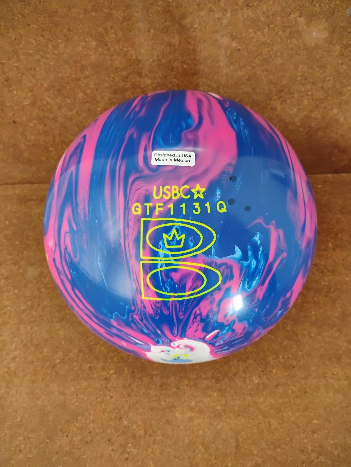 Brunswick Infinity Quest Solid 14 lb bowling ball Undrilled