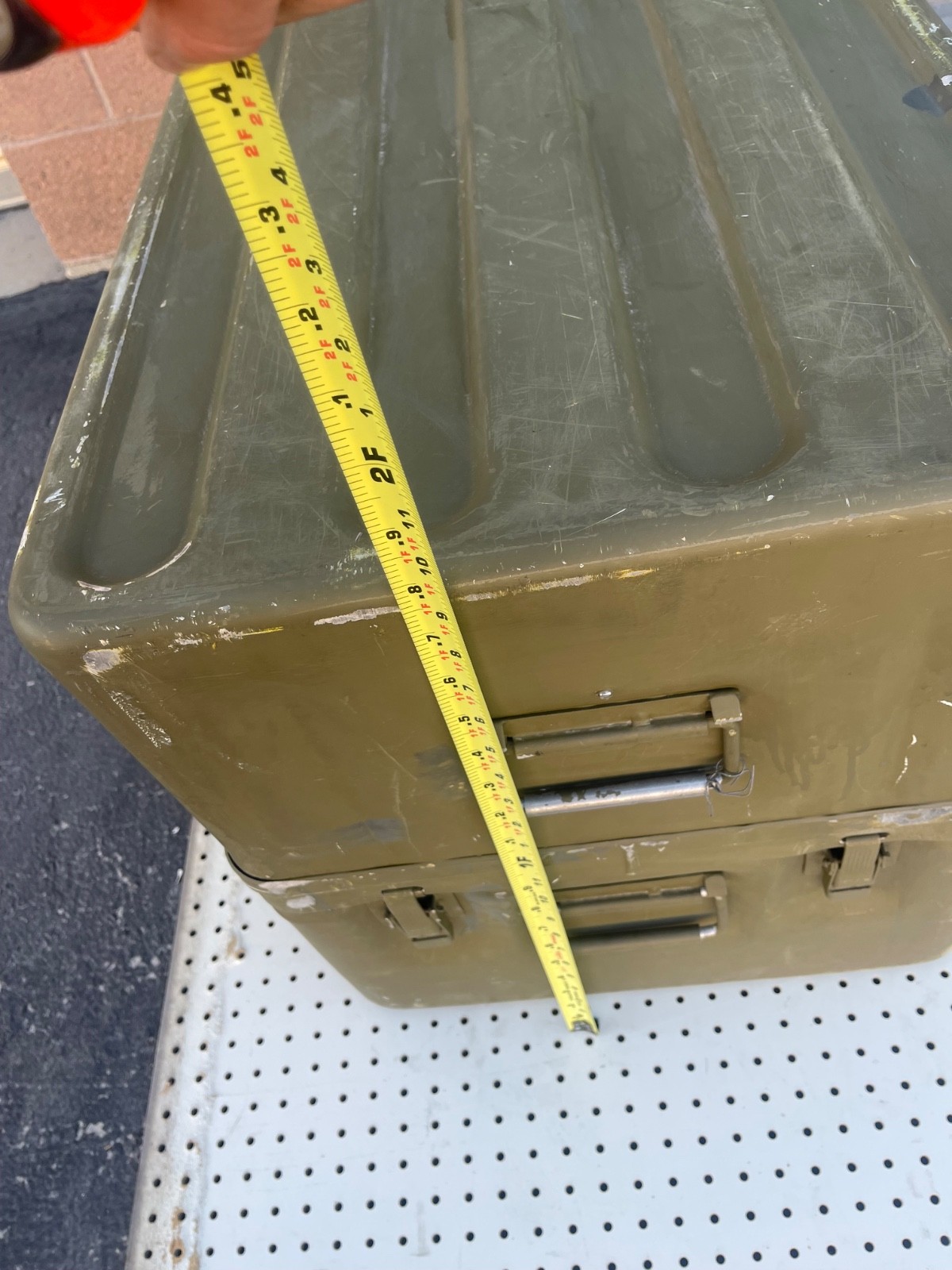 New Primo condition Vintage METAL Military Medical Field Chest in Large Chest