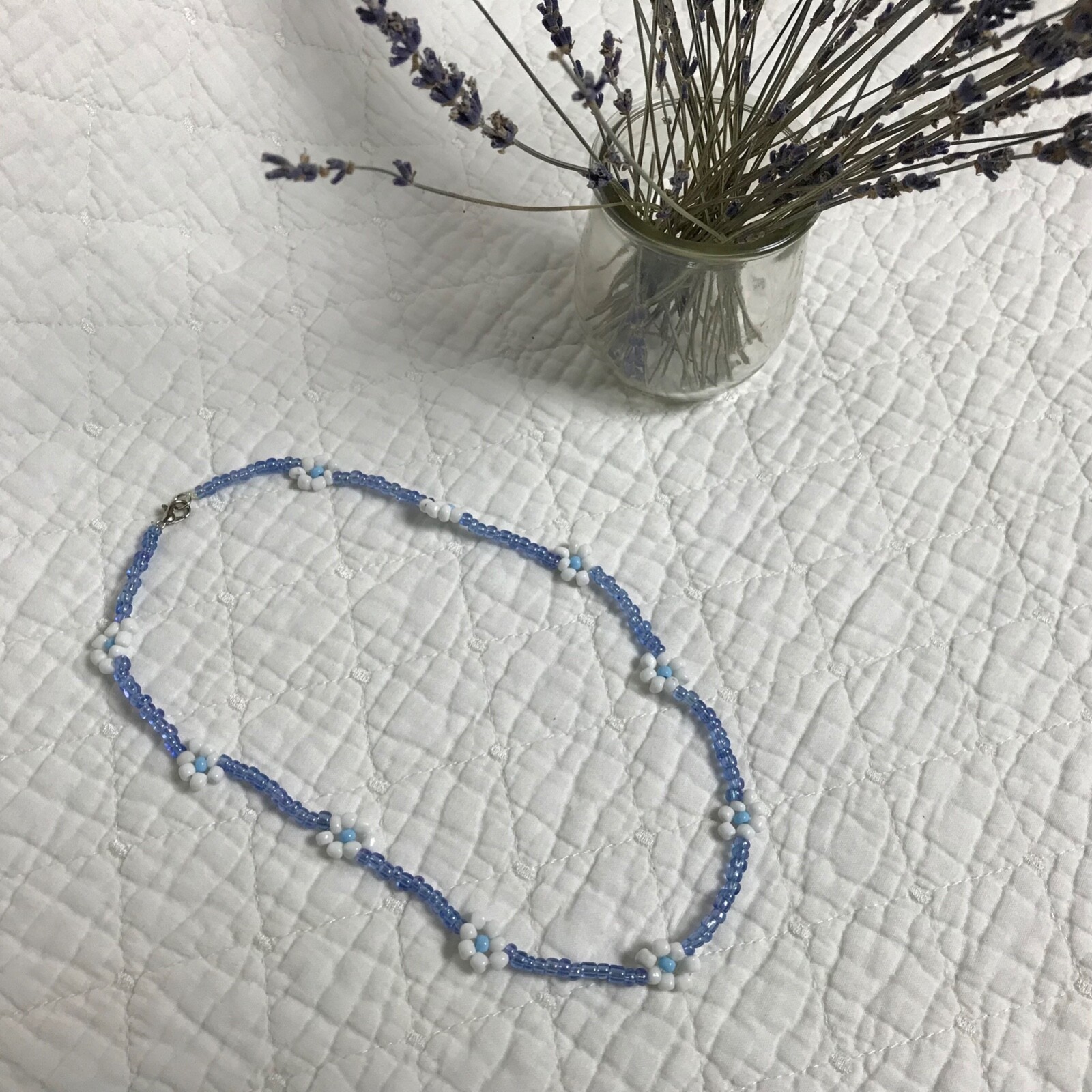 PRETTY NECKLACE HANDMADE BEADED BLUE WHITE FLOWERS