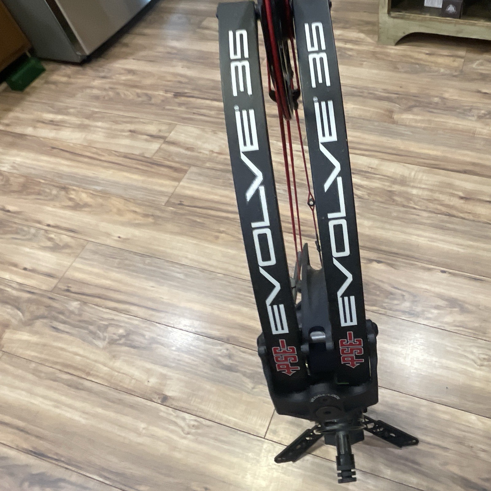 PSE Evolve 35 Compound Bow Black w/ Sight, Limb Driver Rest, Stand