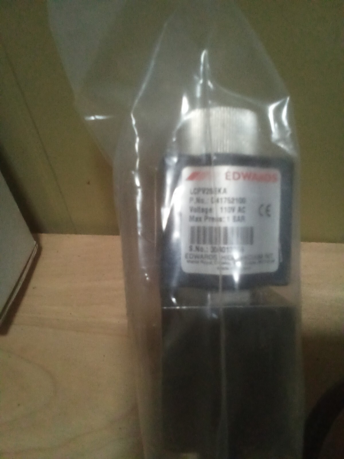 Edwards LCPV26EKA Edwards High Vacuum Angle Valve  C41762100