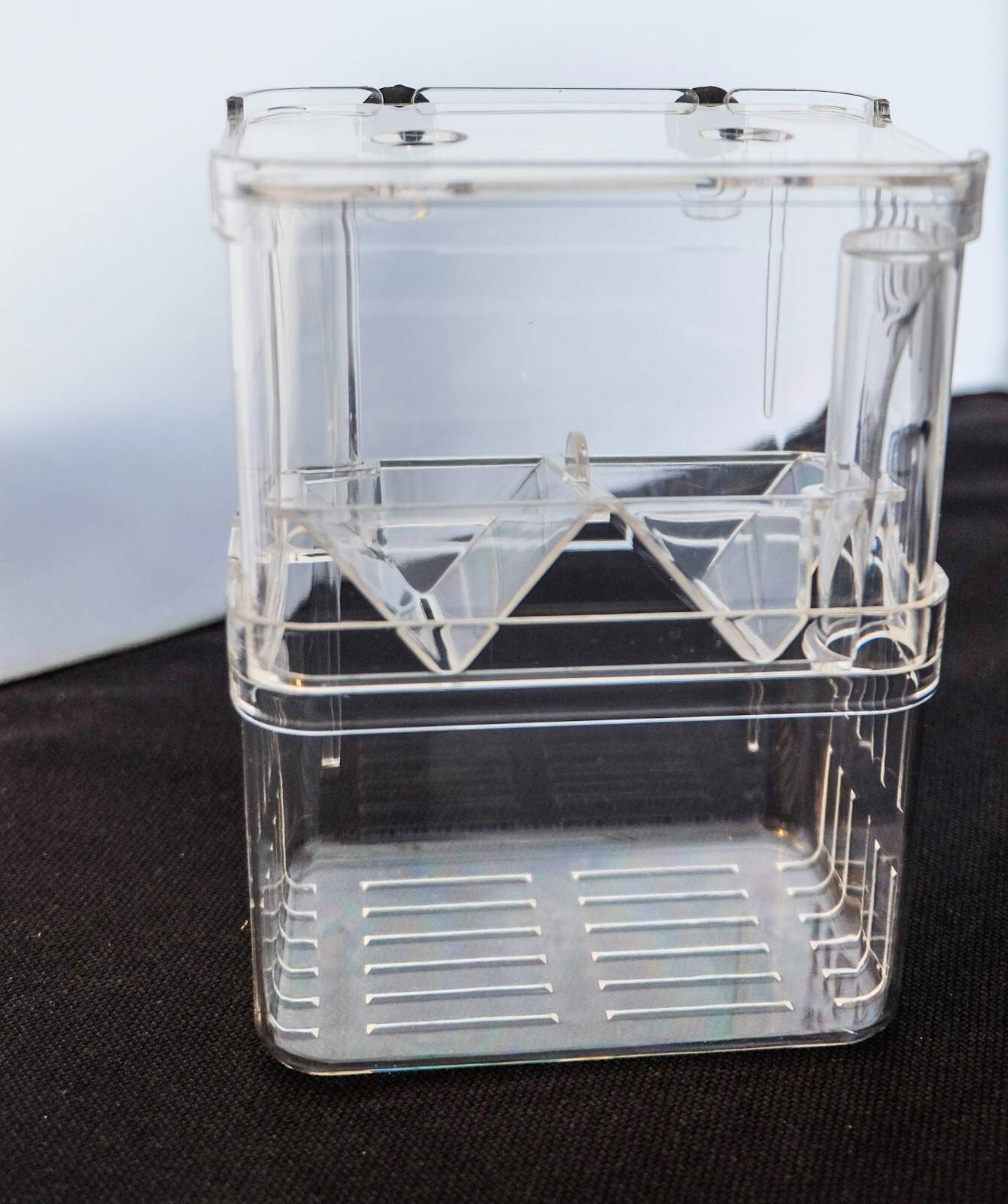 Aquarium Fish Tank Breeding Breeder Rearing Box Hatchery Isolation Case, Small