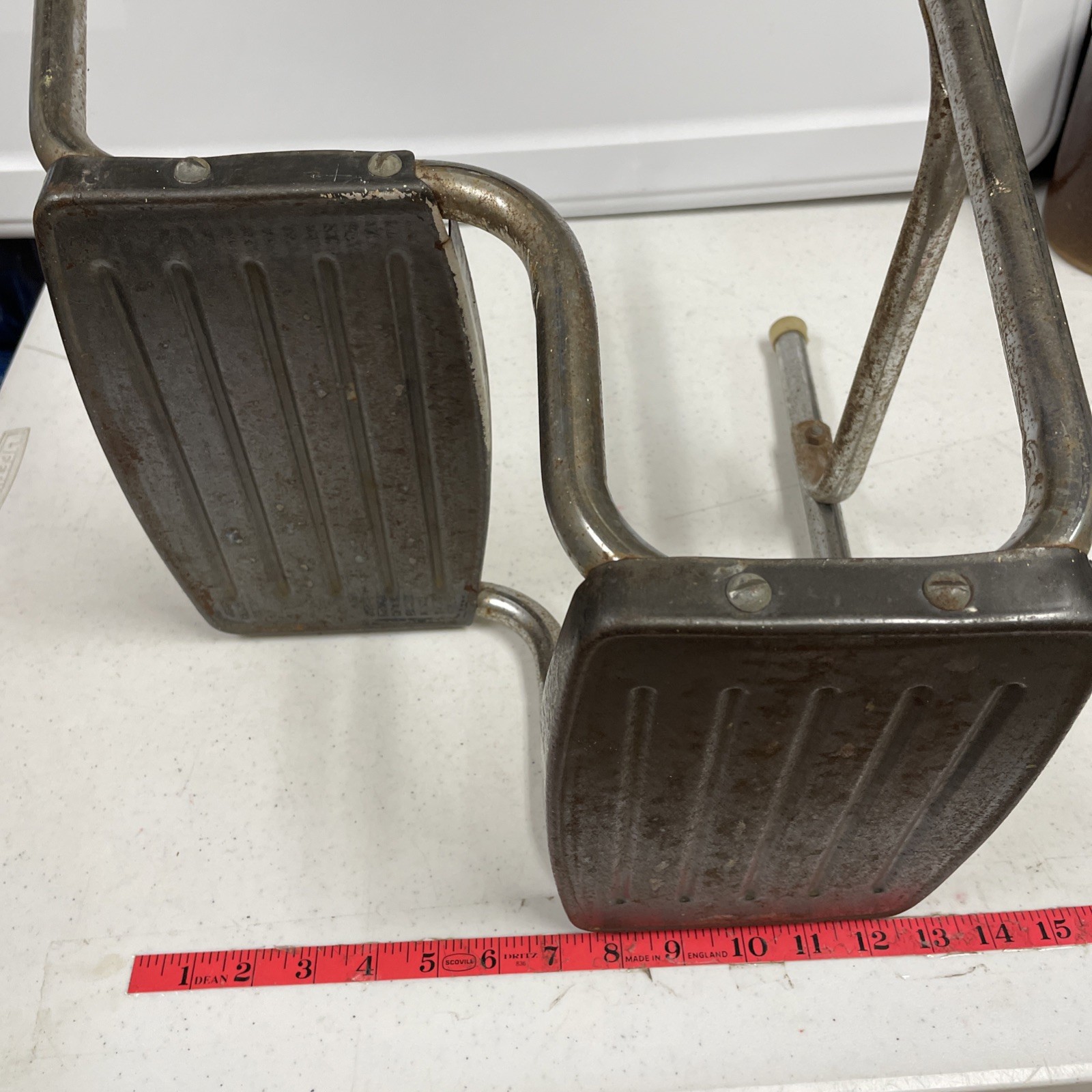 Griswold Two Step Stool Vintage Rusty Primitive Missing Nonskid Rubber ￼