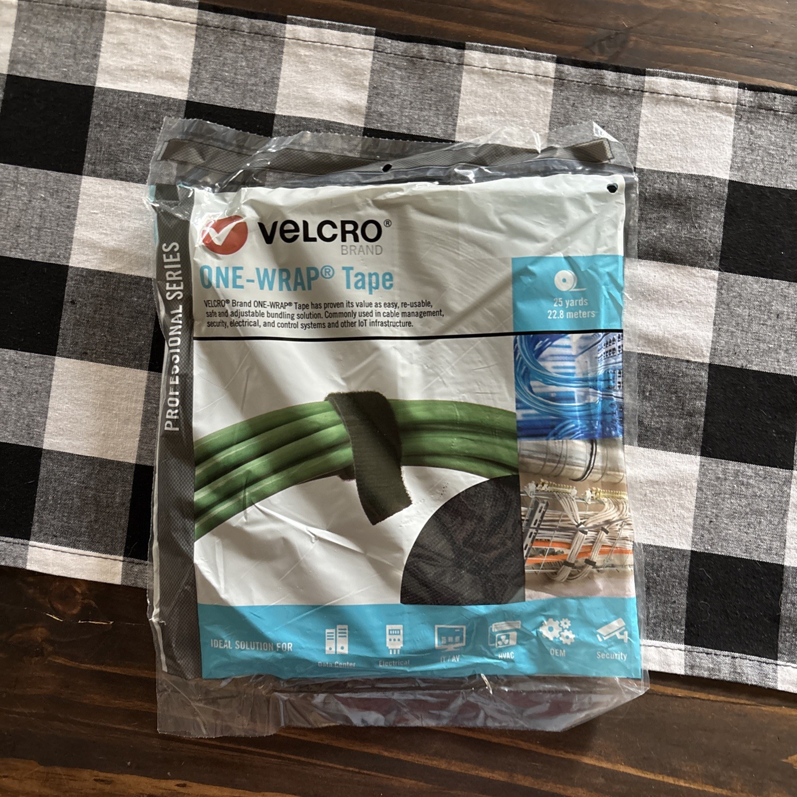 Velcro One Wrap Tape Professional Series 25 Yards x 3/4" Width Black