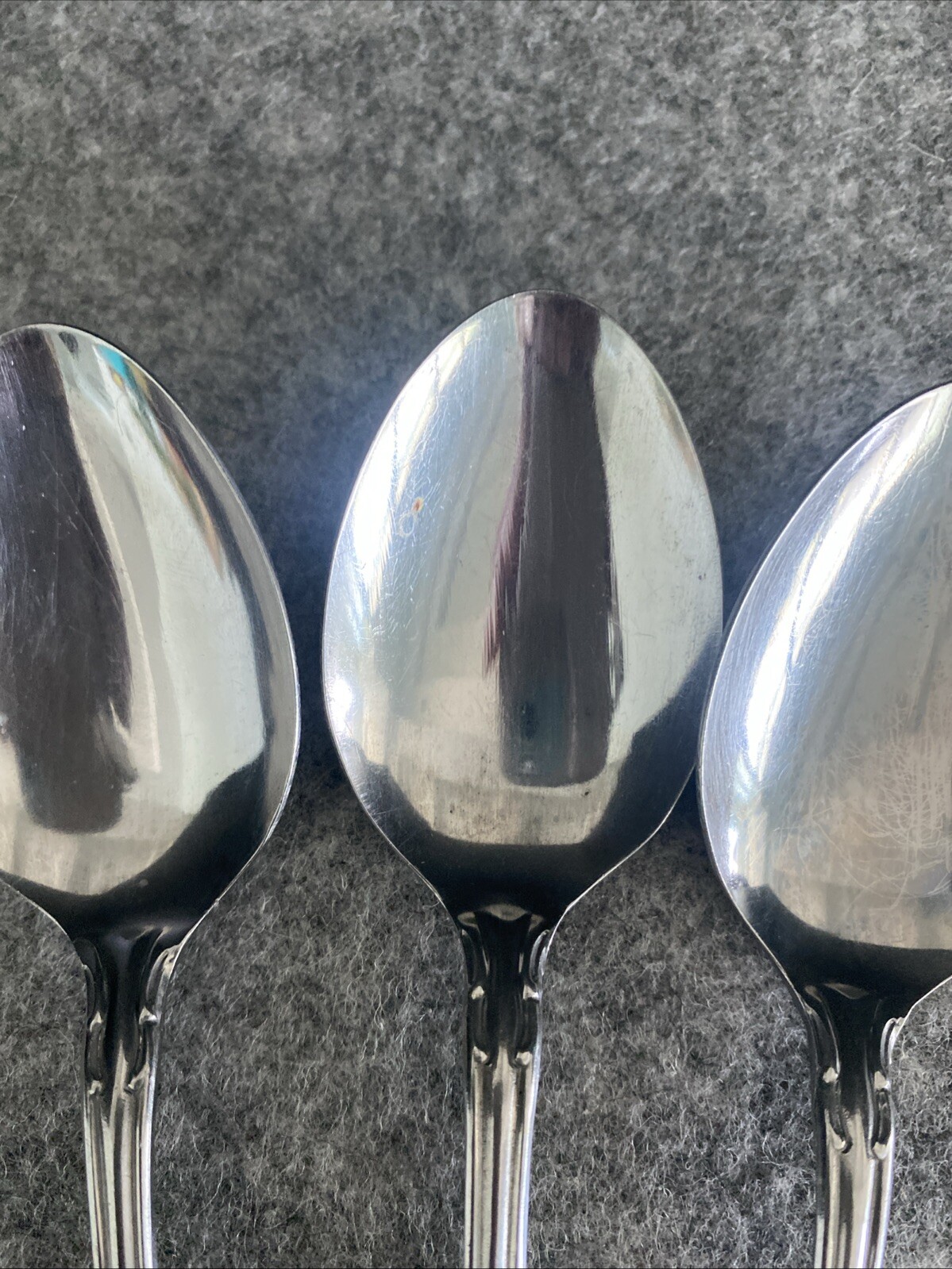 4 TOWLE/SUPREME CUTLERY STAINLESS FLATWARE, "PIERRE" PATTERN DINNER SPOONS