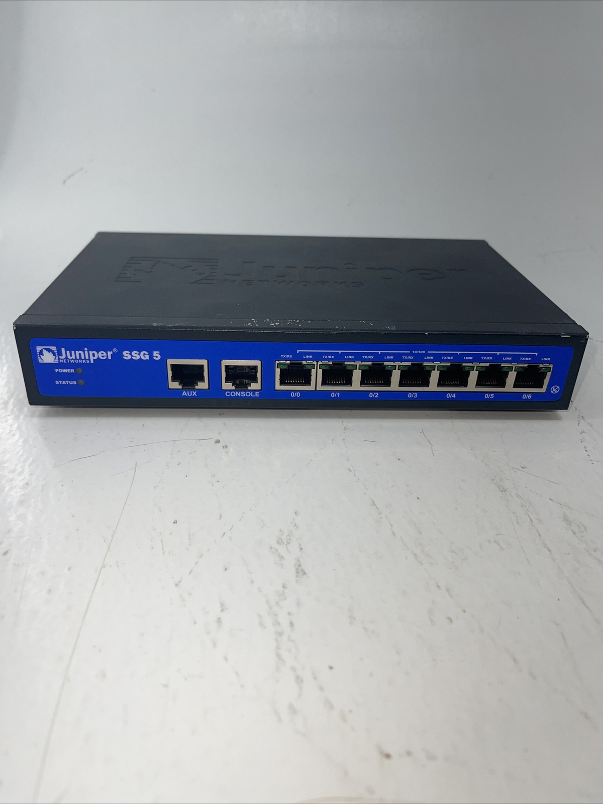 Juniper Networks SSG-5 Security Gateway 7 Port Wired 10/100 VPN  NO AC Adapter