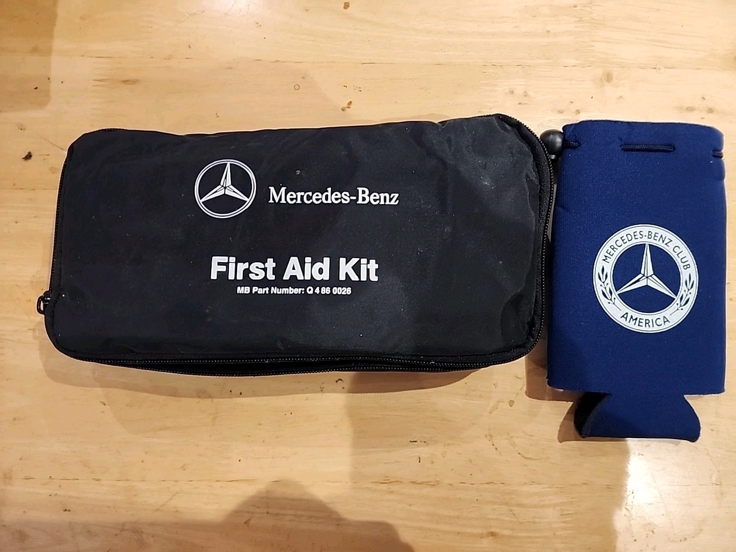 Mercedes Benz First Aid Kit Q4 86 0025 Rare Like New With Mug Cozy. S22