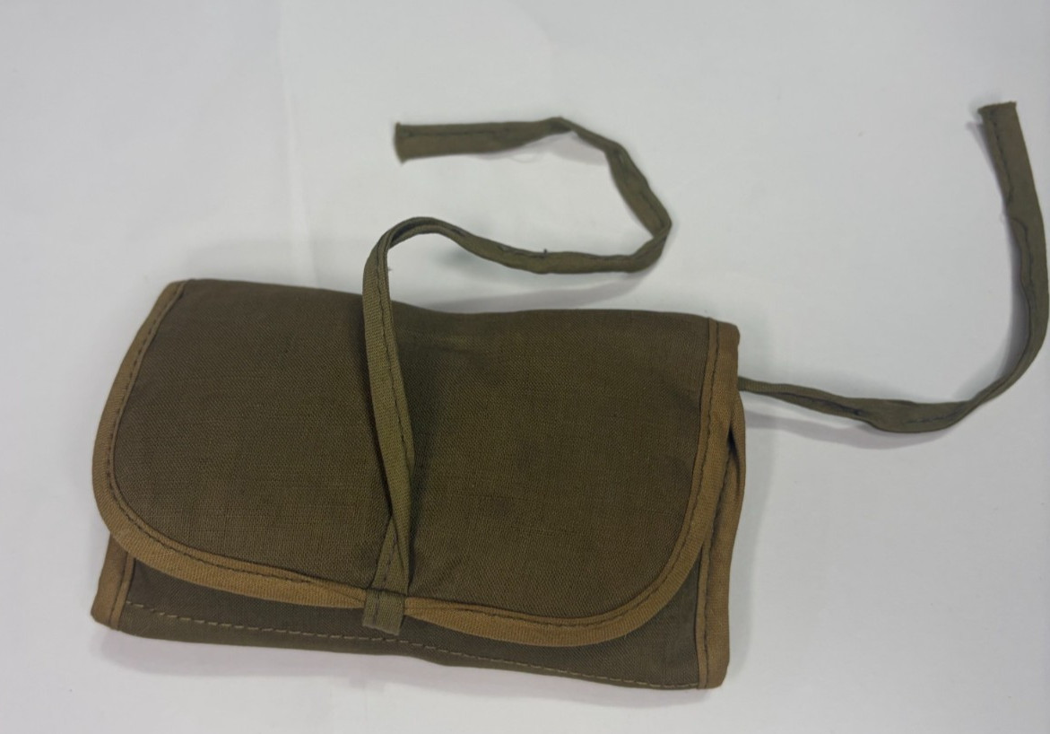 Original WWII U.S. Army  Sewing Kit Pouch Thread Buttons Ambrosia