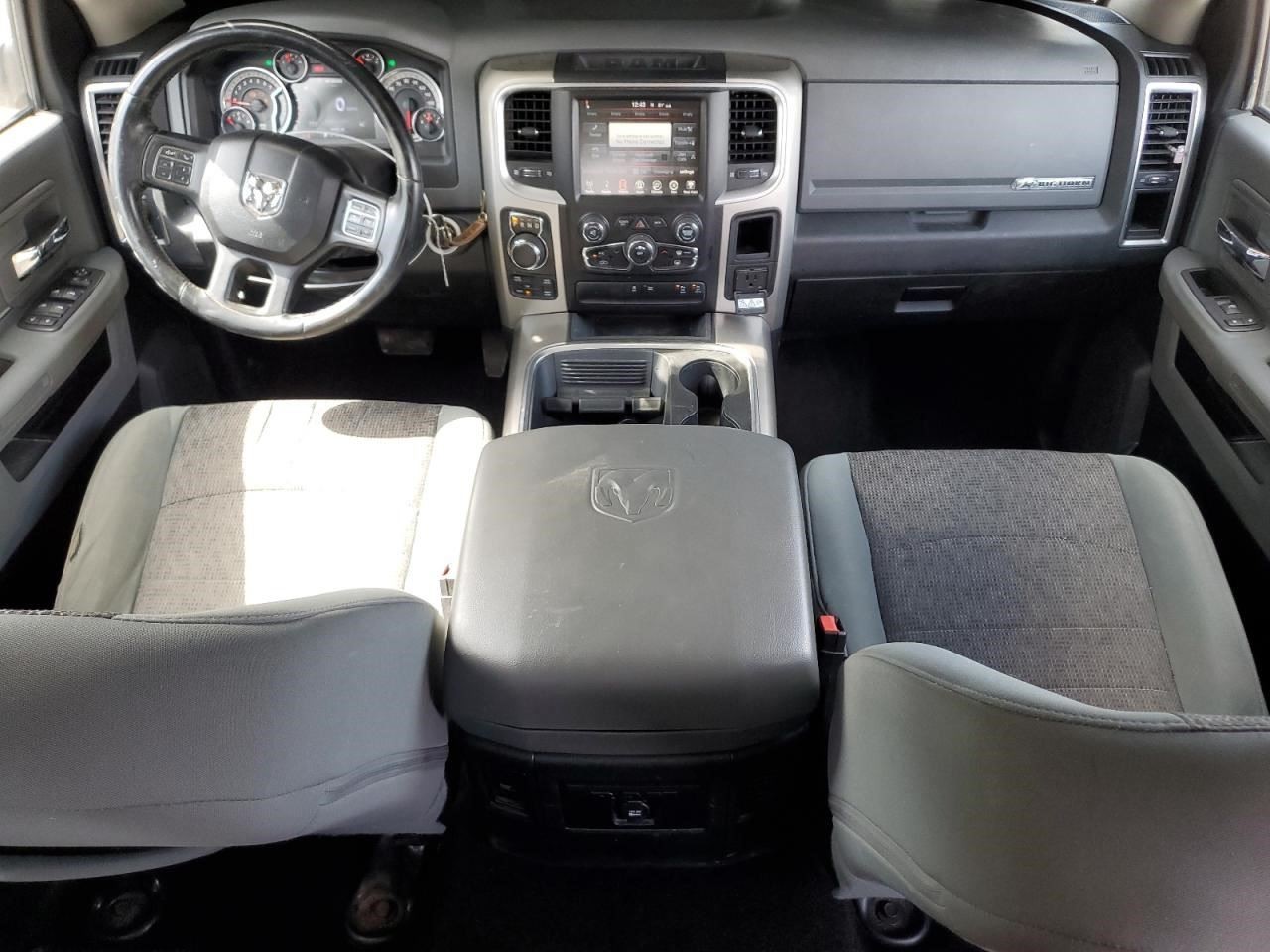 2016 Dodge RAM 1500 Air Shutter