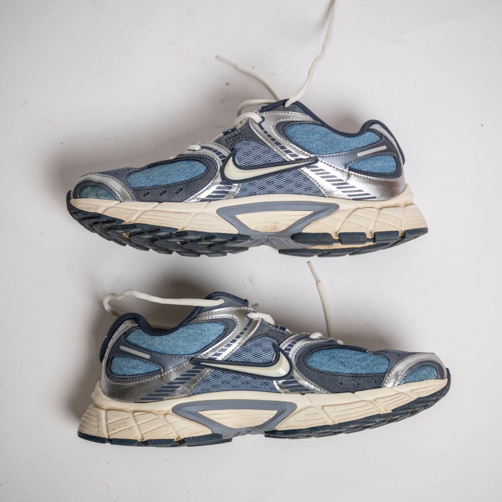 Nike - V5 RNR SE Denim - Size 10 - USED