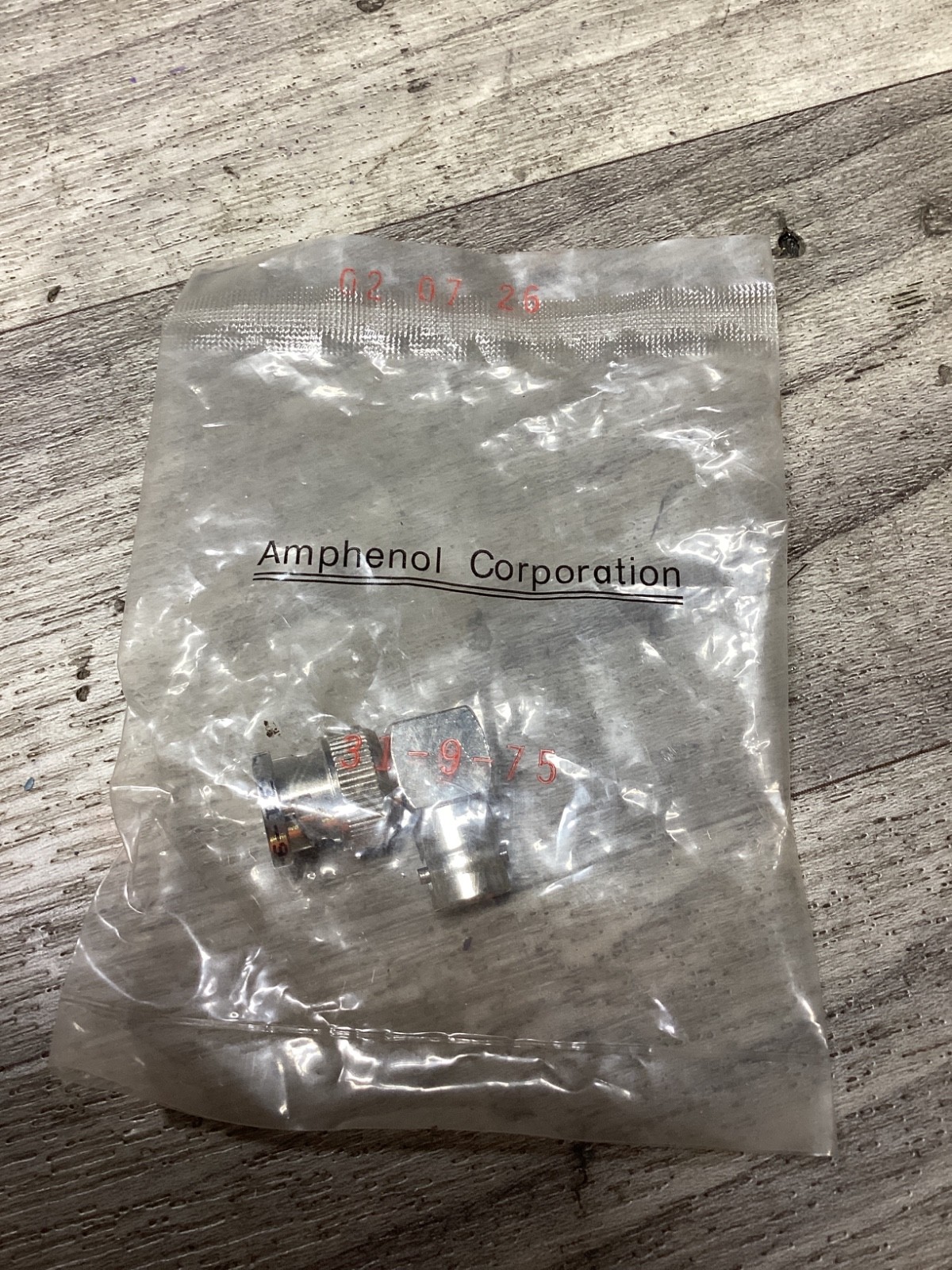 AMPHENOL 31-9-75 CONNECTOR #113N37*SI
