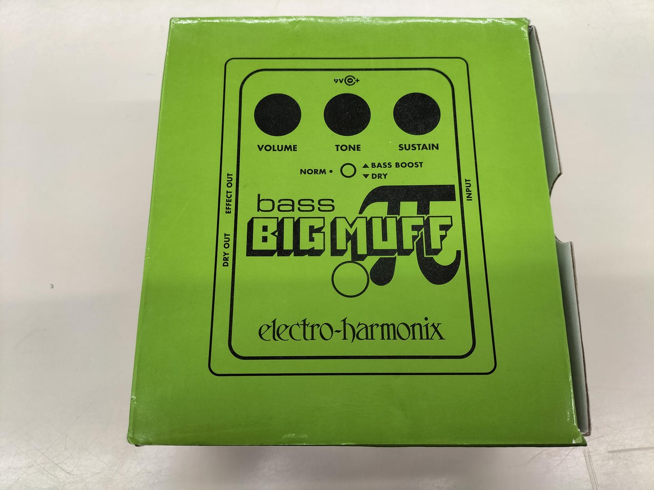 ELECTRO-HARMONIX BASS BIG MUFF Effects Pedal