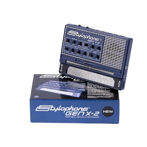 Portable analogue synthesizer keyboard with speaker delay filter