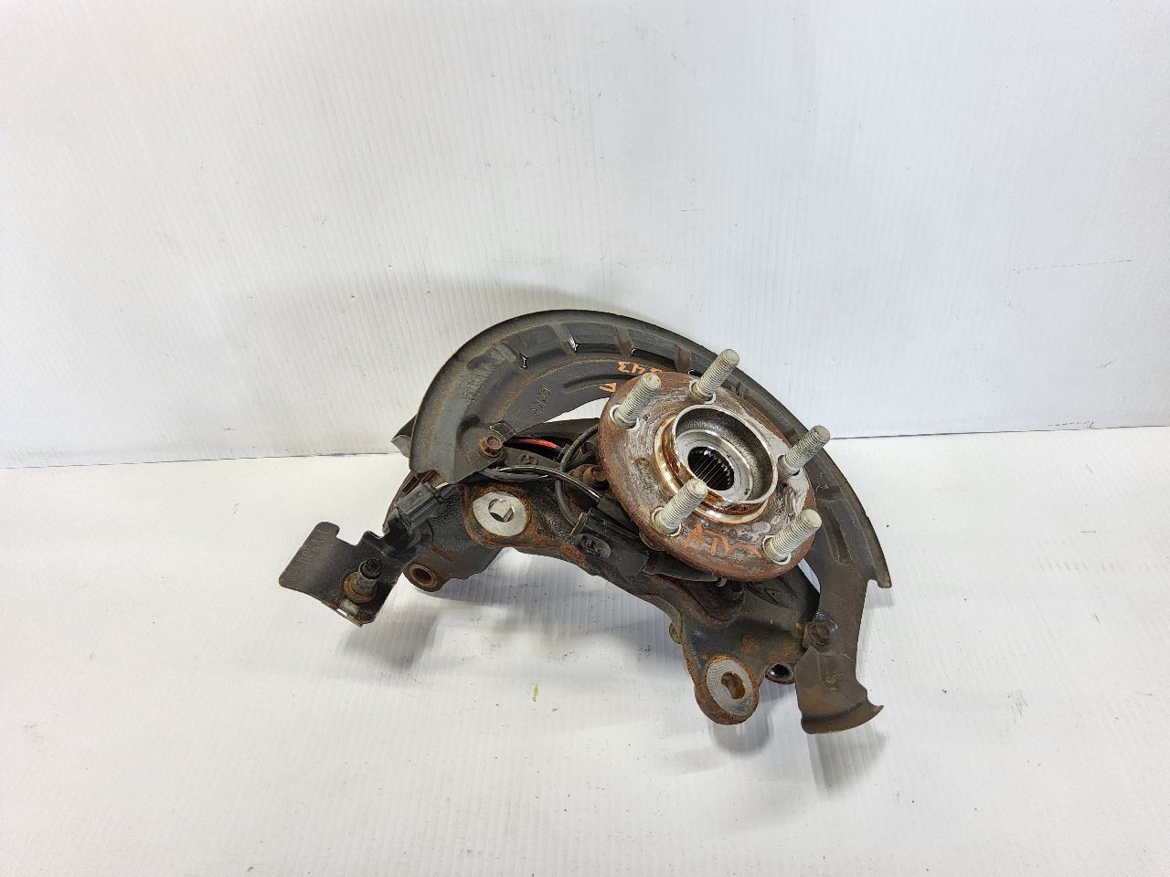 Driver Front Spindle/Knuckle Naturally Aspirated Fits 23 MAZDA 3 2780120