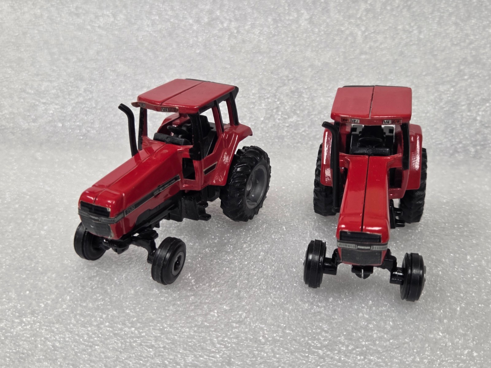 Ertl 1/64 Case International 7130 Tractor Pair