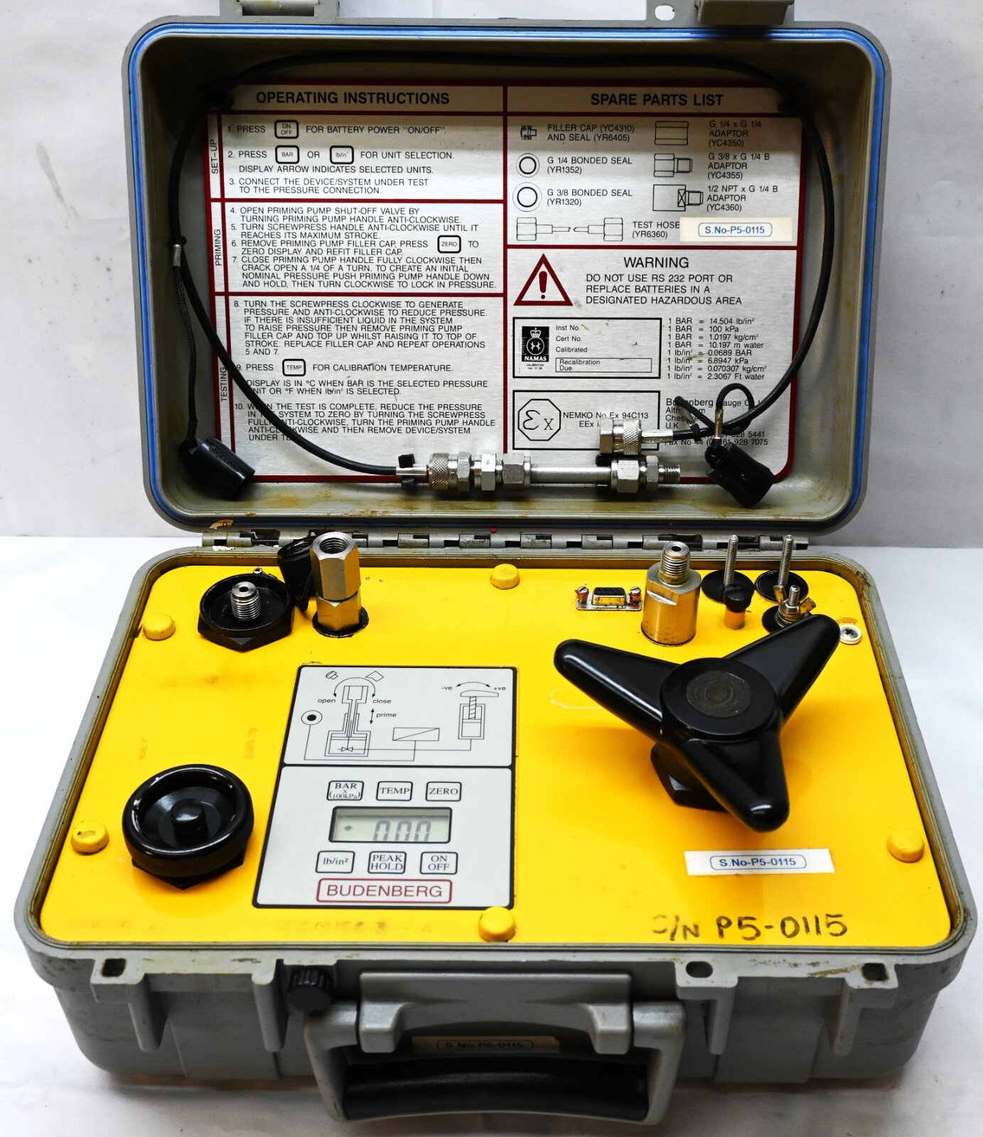 BUDENBERG E400 DIGITAL HYDRAULIC PRESSURE CALIBRATOR.