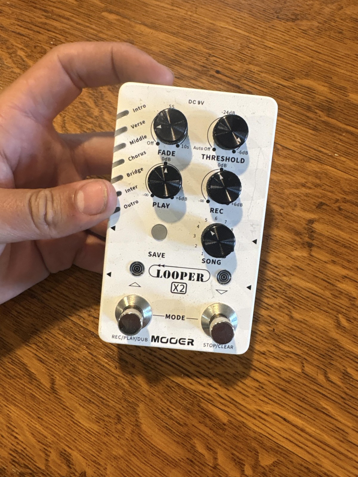 Mooer Looper X2 Digital Guitar Looper Pedal Dual Footswitch White Stereo Used