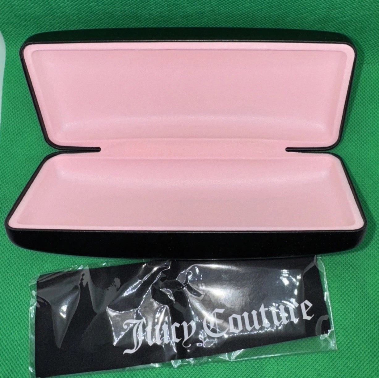 NEW AUTHENTIC JUICY COUTURE EYEGLASS CASE BLACK w/ CLOTH