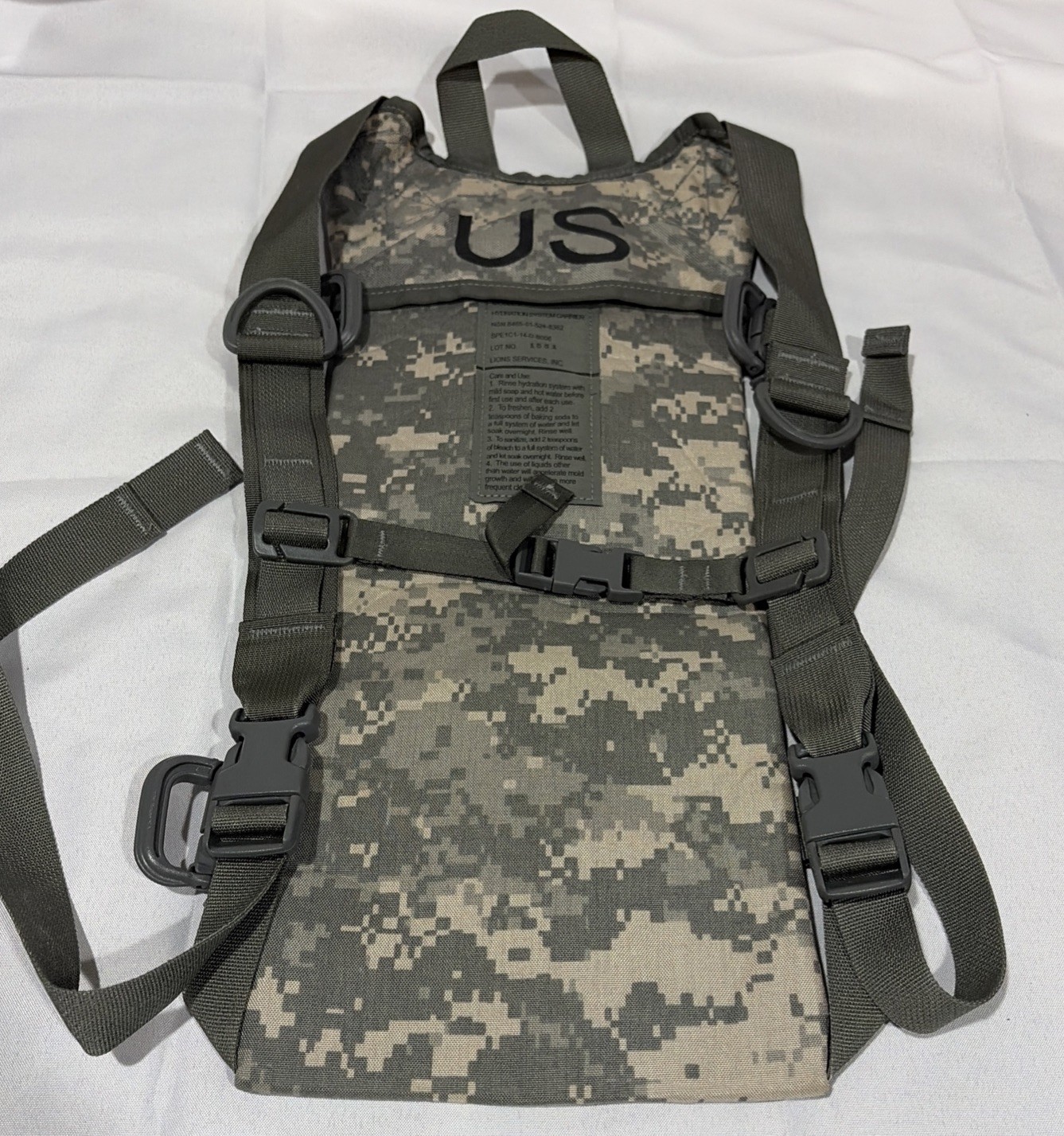 US Military MOLLE II Hydration Carrier ACU Digital UCP 3L 100oz Pack Only