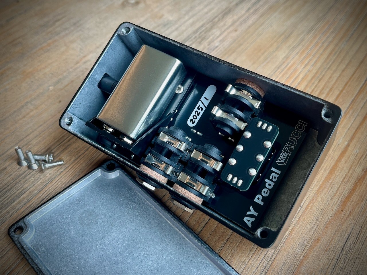 AY Pedal - Rucci Electronics