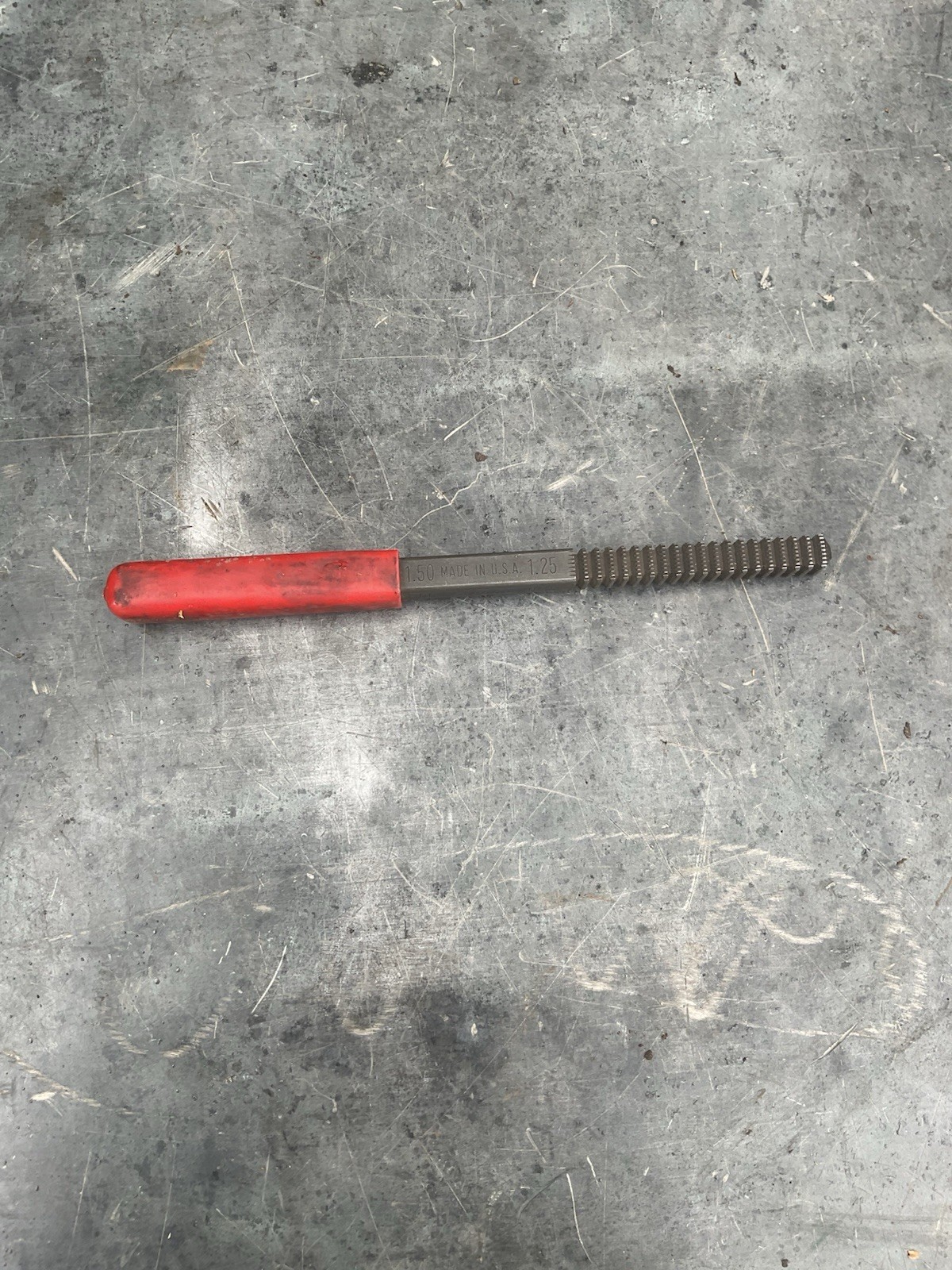 Snap-on Thread Cleaning Repair File TFM7530B Metric Pitch Imperial USA