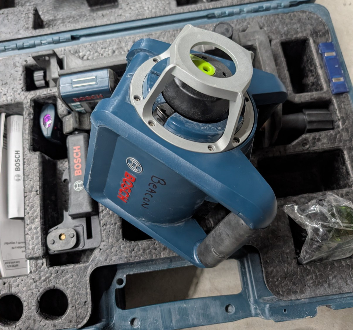 Bosch GRL 300 HVG Green Rotary Laser FOR PARTS w/ Working LR 1G Receiver & Case