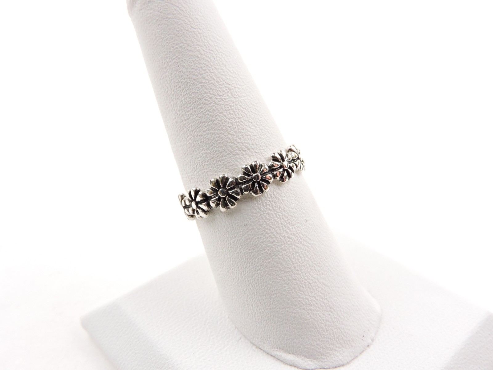 Sterling Silver Flower Band Ring - Free Gift Packaging