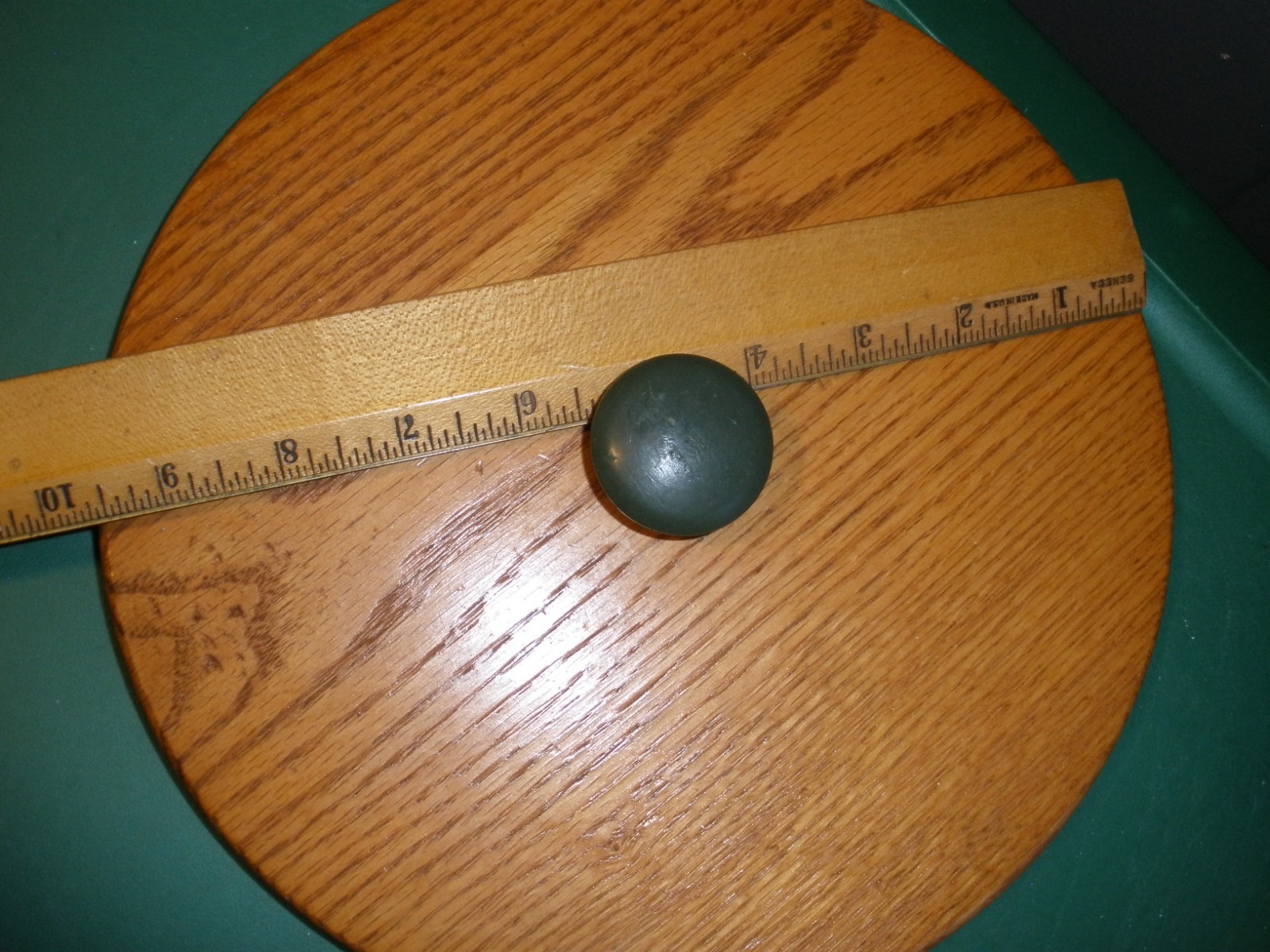 Wooden Lid 9" Round with Green Handle Knob EUC