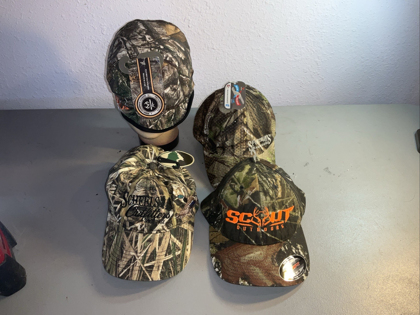 Lot Of 4 Camouflage NWT Hats-REALTREE Fleece Beanie, Scout Outdoors & More