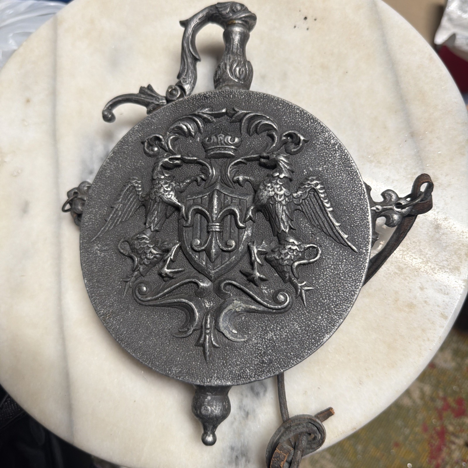 VTG RARE GERMAN PEWTER ZINC GUN POWDER FLASK BOTTLE FLASK ORNATE KNIGHT EAGLE