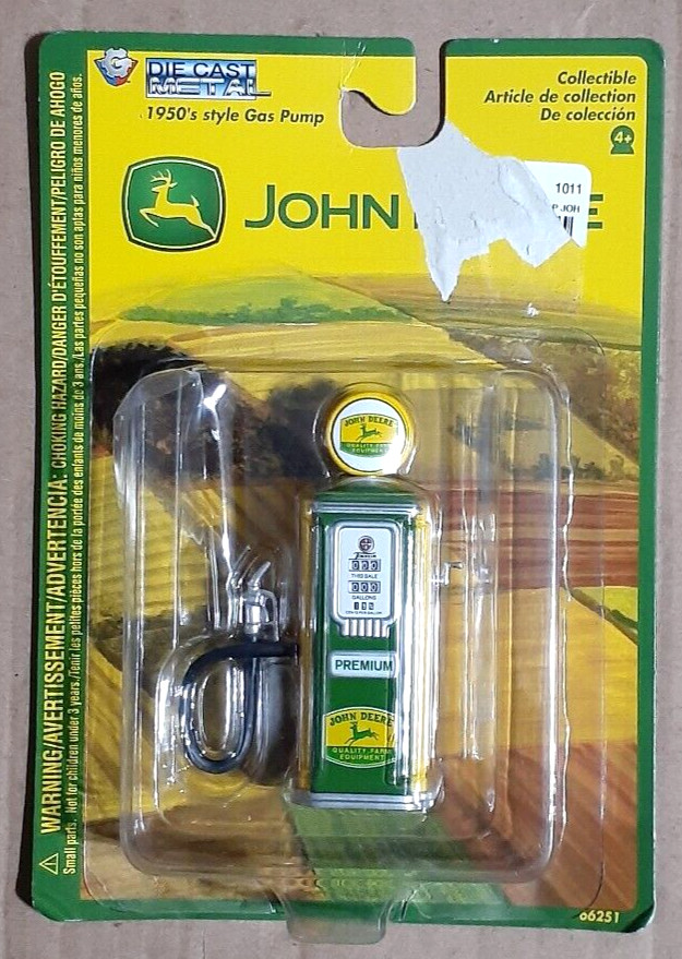 John Deere Gas Pump 1950's Style Gearbox 66251 Die Cast Collectible NEW