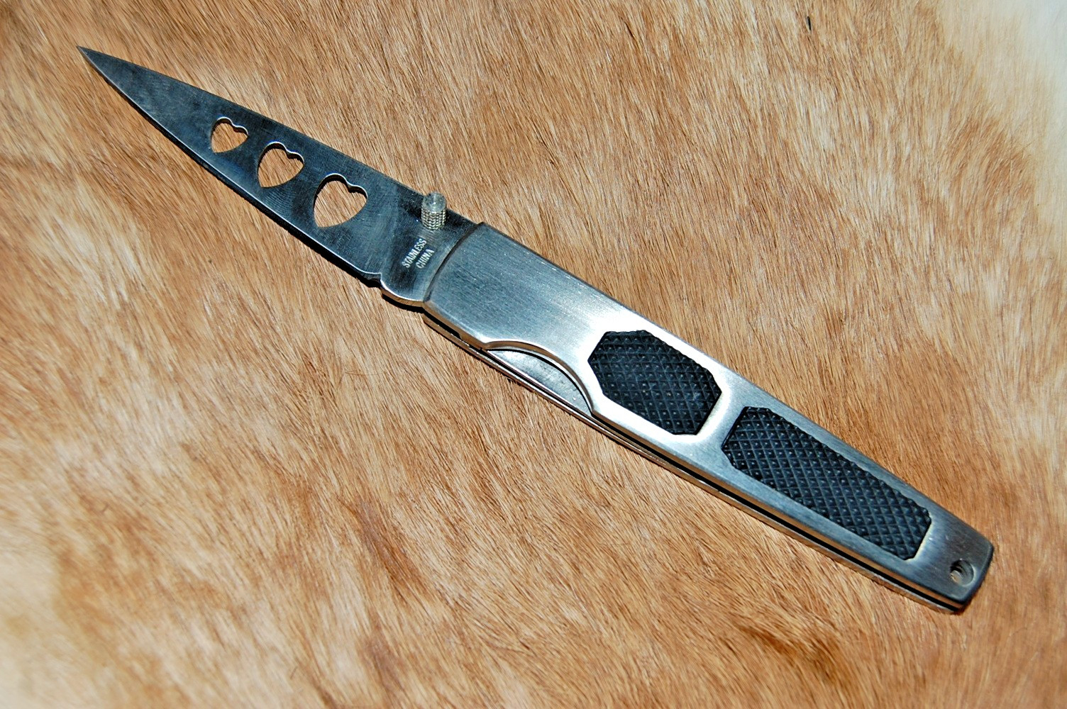 Three Heart EDC Liner Lock Pocket Knife - NEW