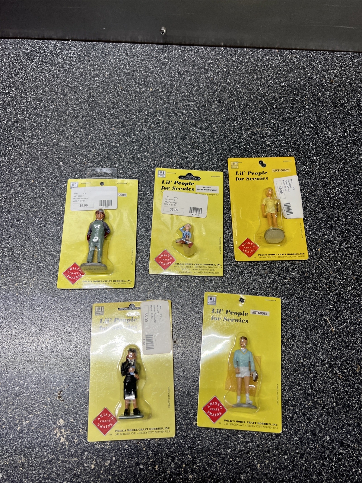 (1) LOT OF 5 Aristocraft G Scale Lil’ People For Scenics Conductor Tennis Wrench