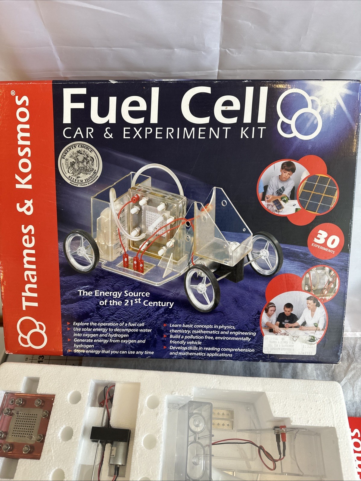 Thames & Kosmos Fuel Cell Car & Experiment Kit – Open Box (Inner Kit Sealed)