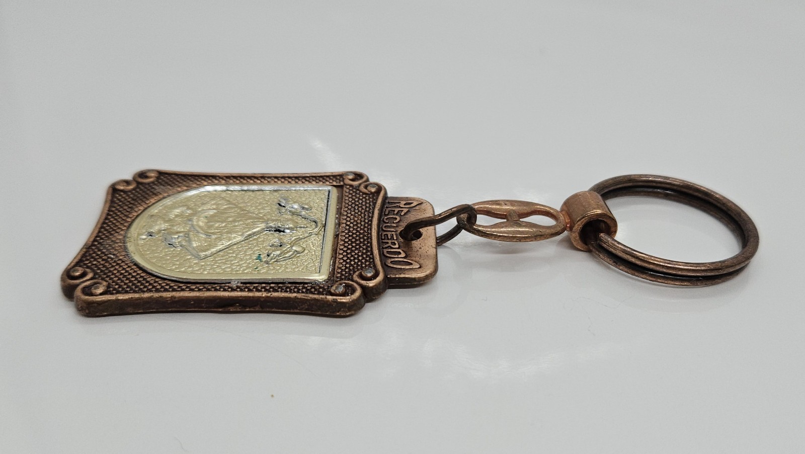 Recuerdo Metal Key Chain Key Double Sided
