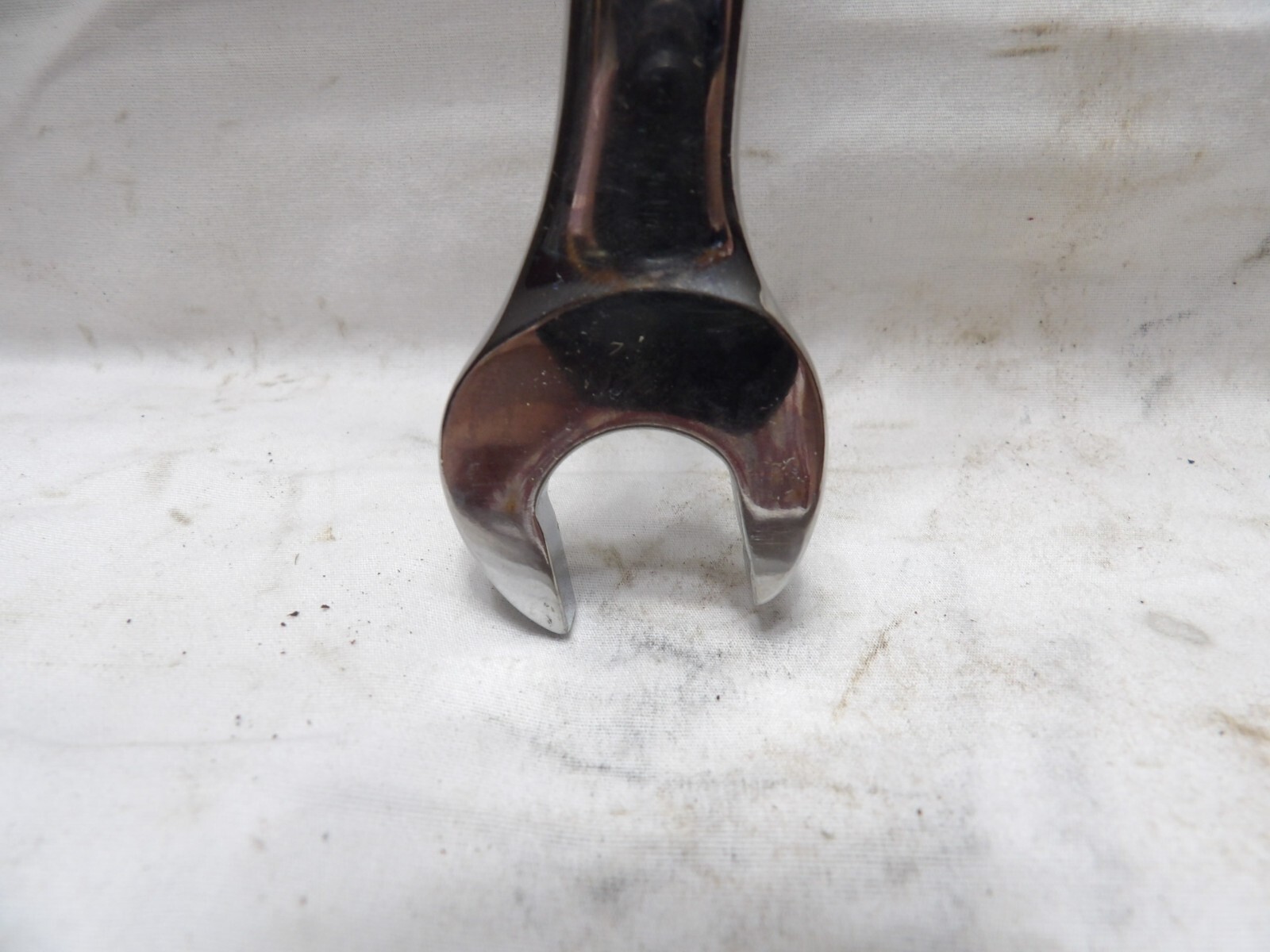 GearWrench 18mm Long Pattern Combination Wrench 81675