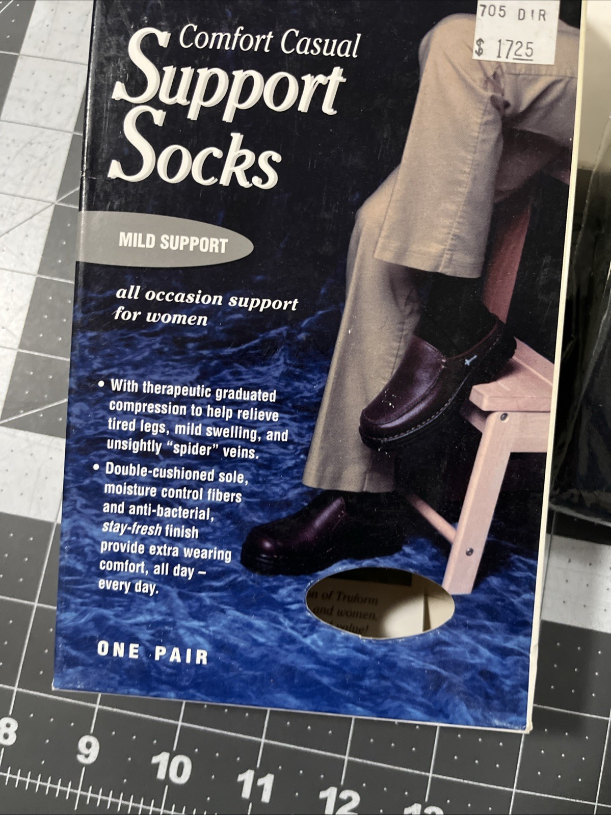TRUFORM Comfort Casual Socks Ladies S Black 10-20 mmHg Knee High 1963-BL - New