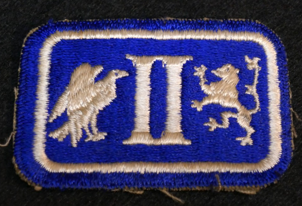 WW2 US Army II CORPS Shoulder Patch SSI War-Time Cut Edge Mfg Album Removed