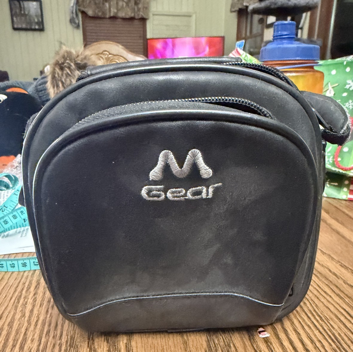 Merkury Innovations  M GEAR Compact Digital Camera Carrying Case Black