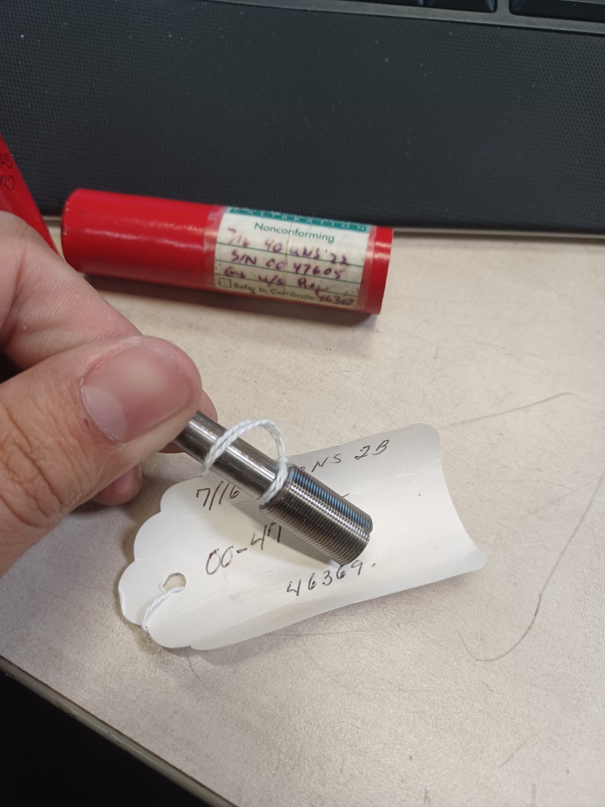 7/16 40 UNS 2B 00-47605 46369 Thread Plug Tapped