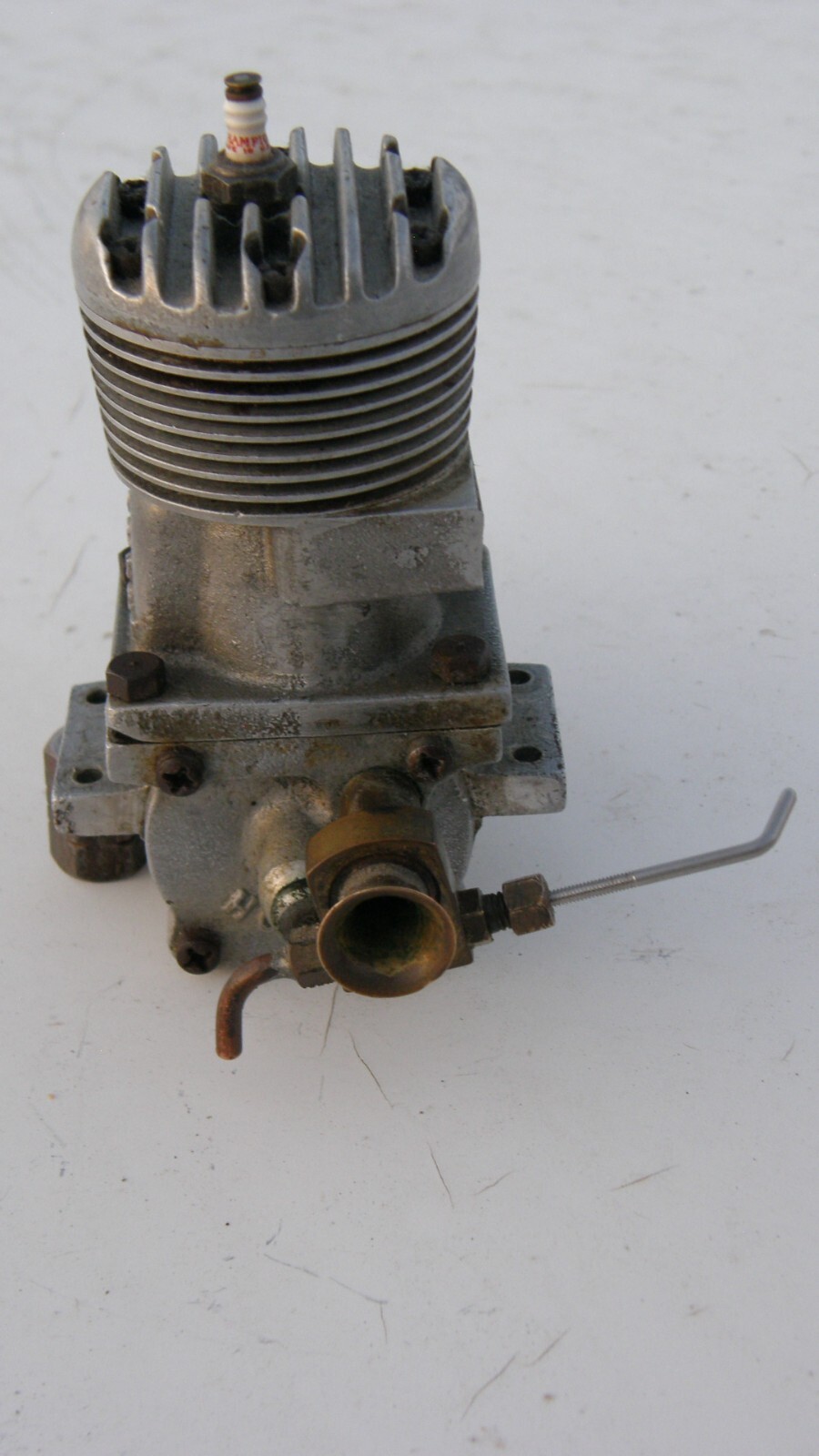 Hornet 60 Model Airplane Engine w/ Excellent Compression & Dual Ringed Piston