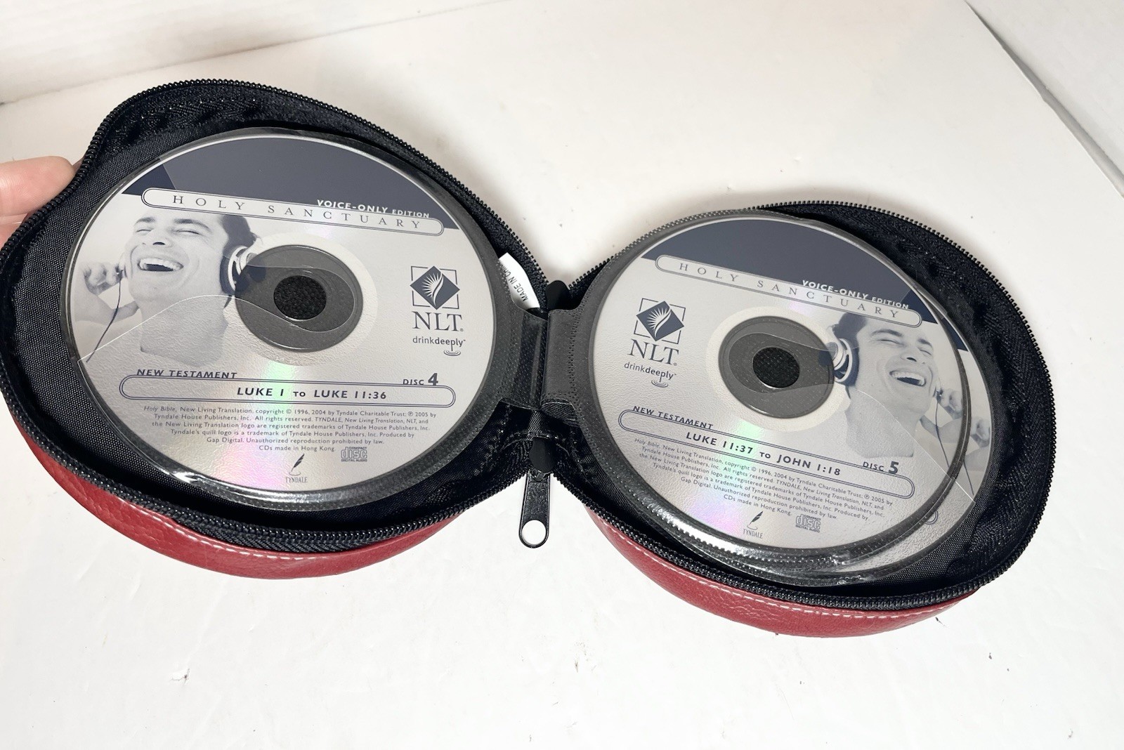 Holy Sanctuary NLT Audio Bible 15 CD Set New Testament Voice Only w Case