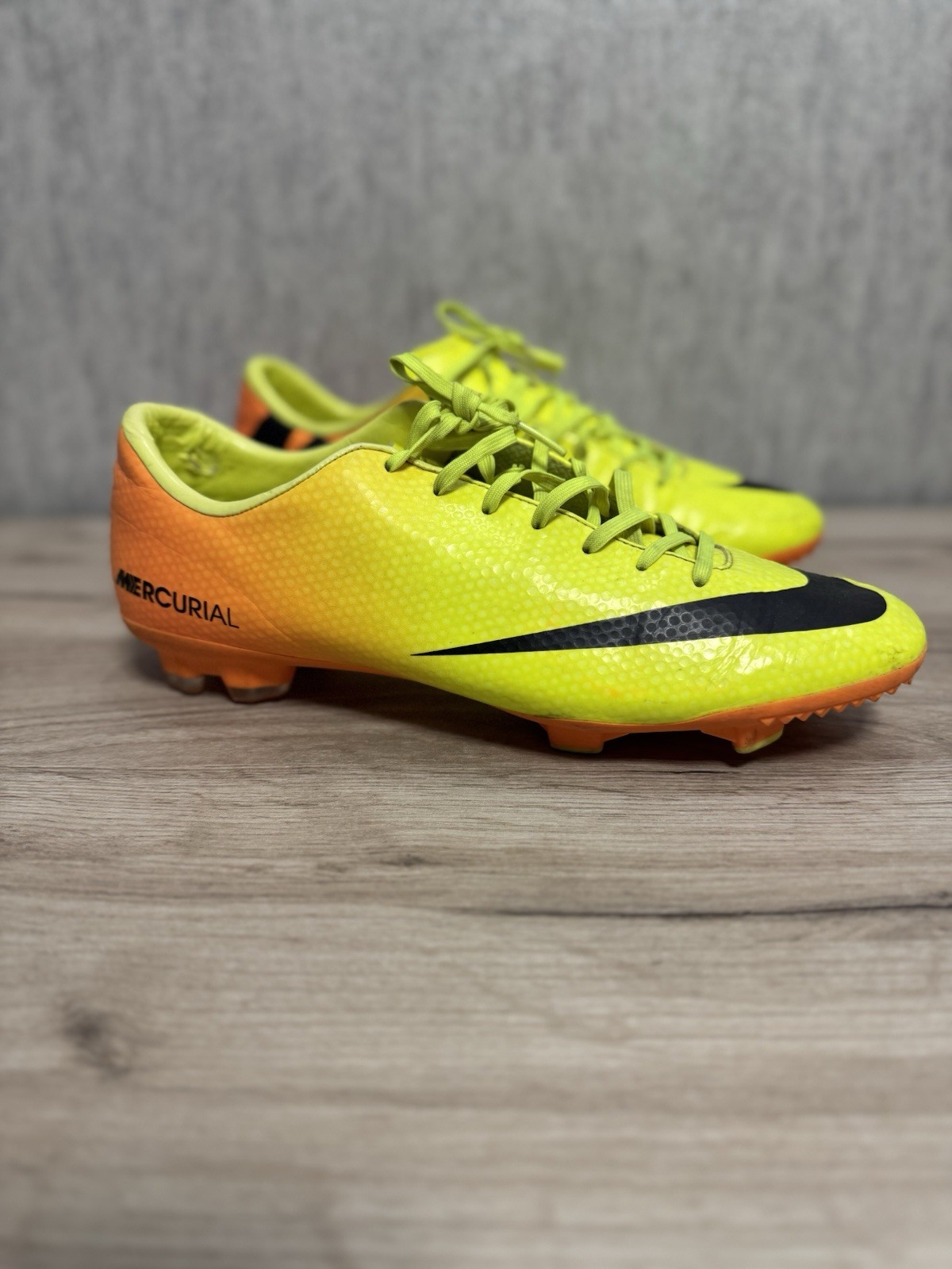 Nike Mercurial  Victory Neon Yellow And Orange Soccer Cleats Size 11 Rare Vapor