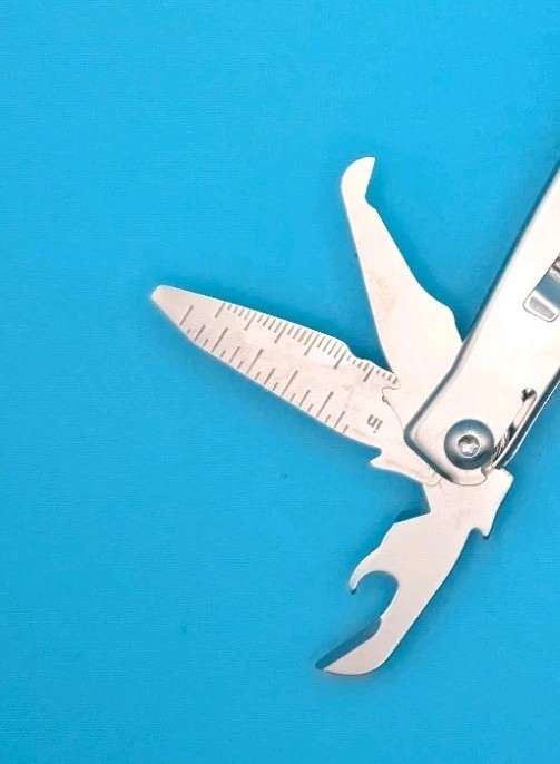 Leatherman Rev 3.8" Multi-Tool, Stainless!