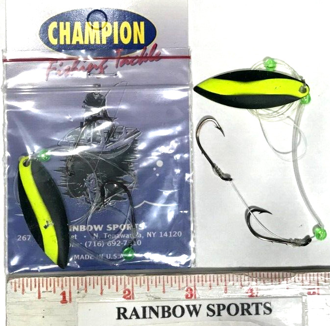 2 CHAMPION WORM HARNESS #4 WILLOW LEAF PAINTED BLACK/Fl. YELLOW  1 BLADE