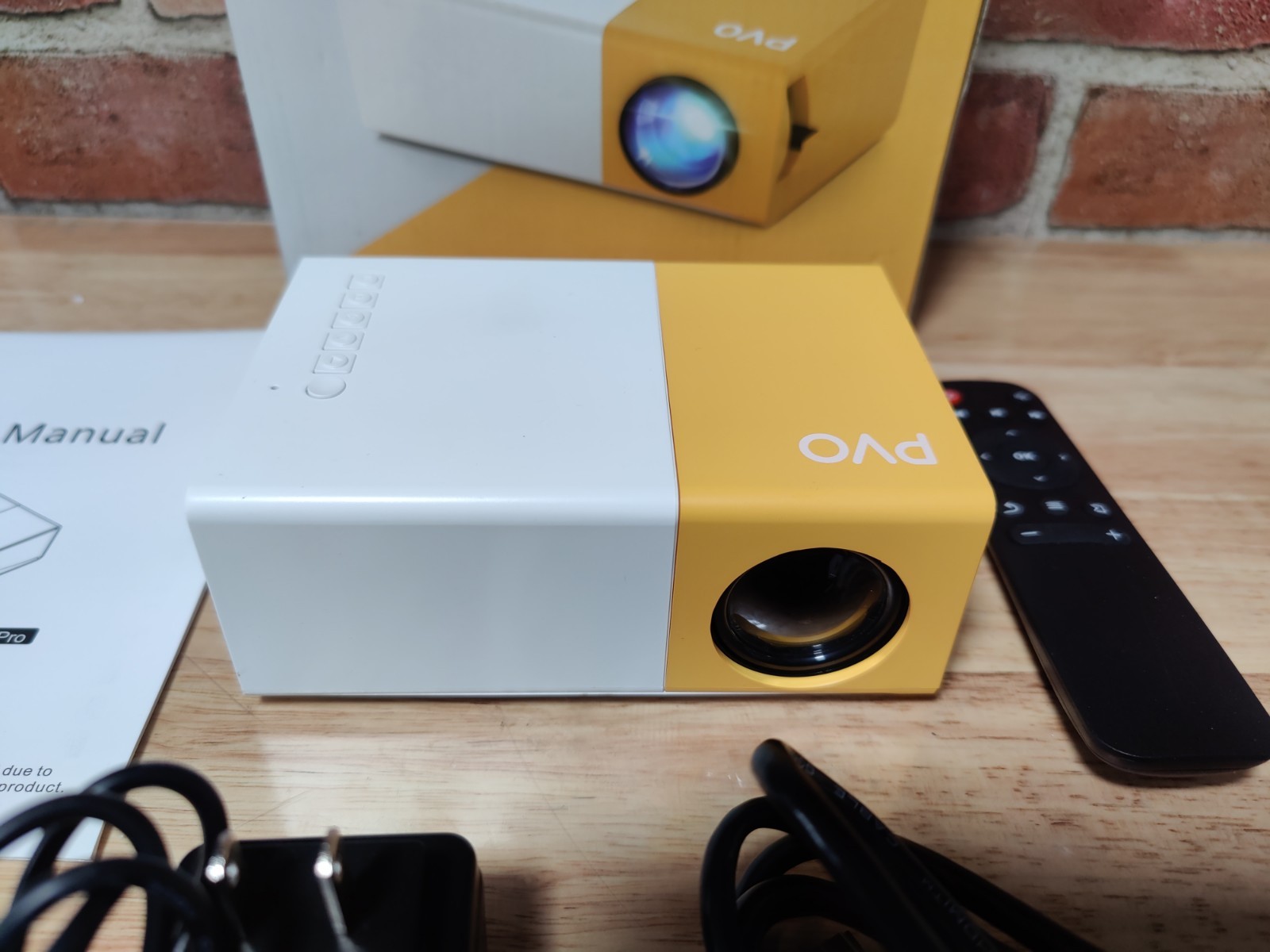 PVO YG300 Pro Mini LED Projector