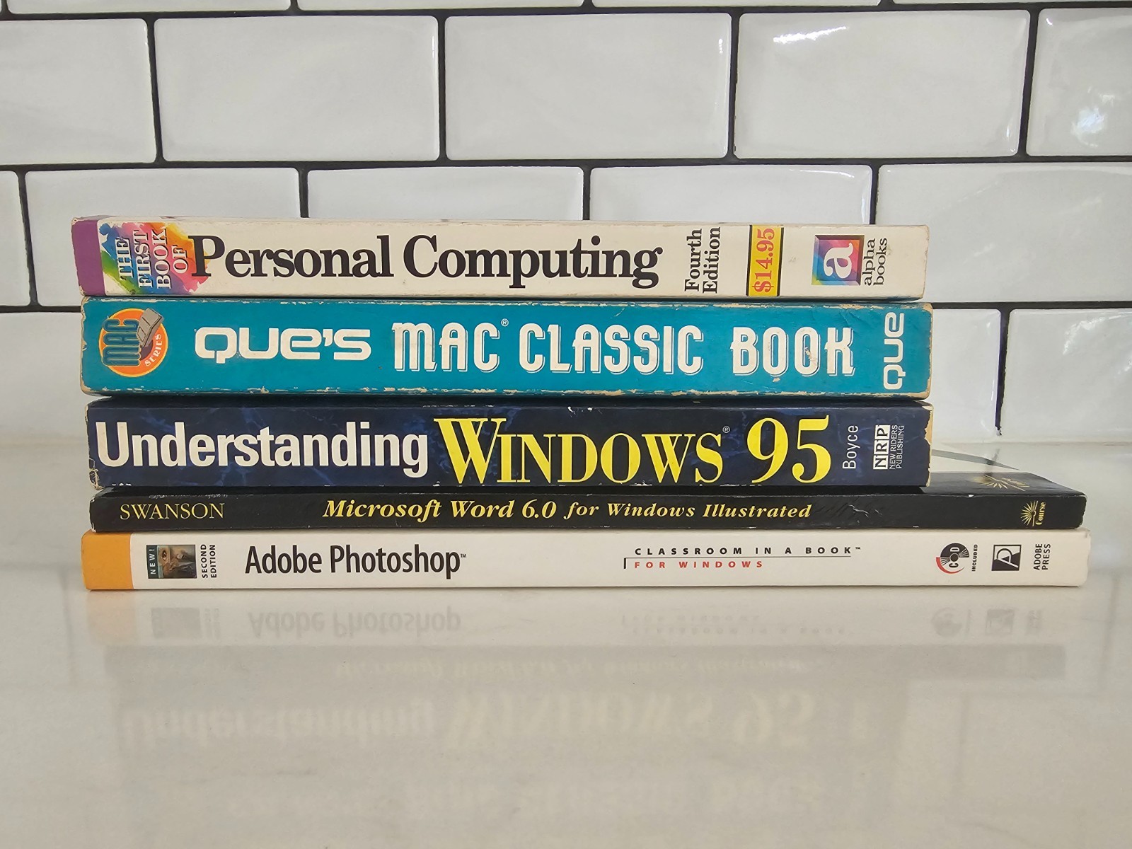 Lot of 5 - Vintage Computer Books Mac, Windows 95, Word 6.0, Photoshop 3.0