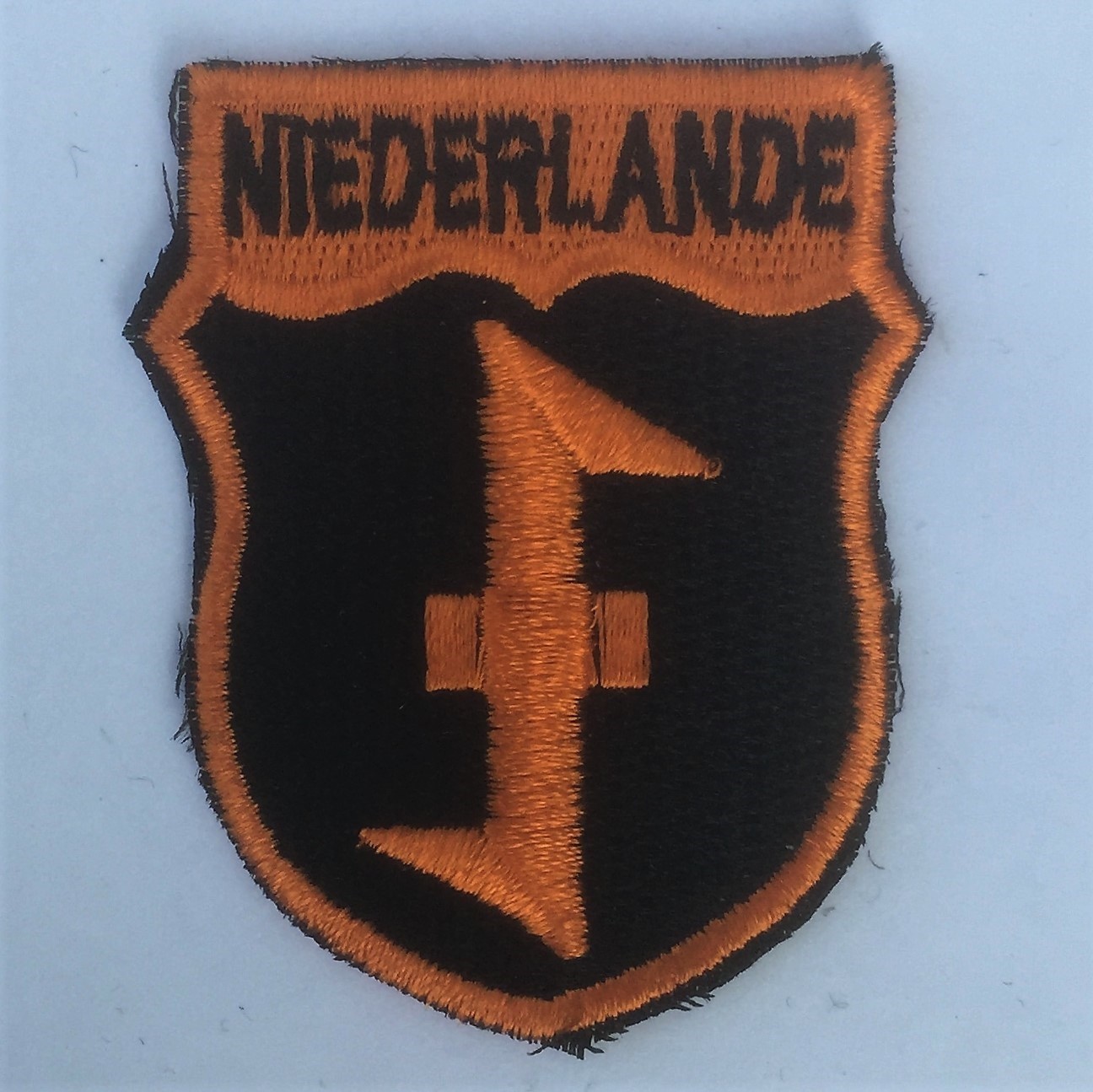GERMAN ARMY NIEDERLANDE VOLUNTEERS SLEEVE SHIELD patch for sleeve